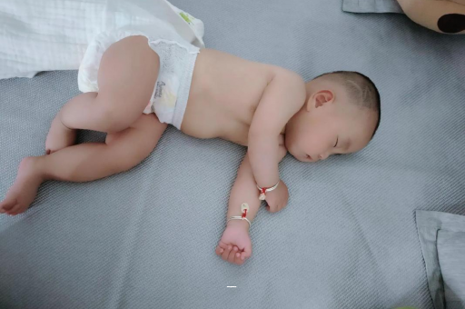 阳春溶豆几个月宝宝可以吃 阳春溶豆几个月宝宝可以吃